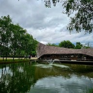 บรรยากาศ ร้านข้าวใหม่ปลามันAmphawa -