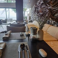 La Aranya คาซ่า เดอลา ฟลอร่า , เขาหลัก