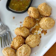 เมนูของร้าน เจียงลูกชิ้นปลา ปตท.โค้งวิไลไทยเสรี