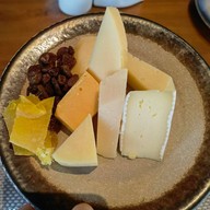 La Aranya คาซ่า เดอลา ฟลอร่า , เขาหลัก