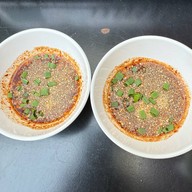 ลาบกรุงสโมสร