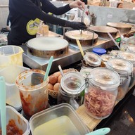 เครปไส้แตก -