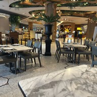Another Hound Café สยามพารากอน