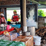 ร้านแจ่ม เจ้าเก่า เตาฟืน