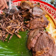 เมนูของร้าน เนื้อทอดซอยละลายทรัพย์