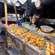 ลูกชิ้นทอด