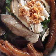 ทิพวรรณ ก๋วยเตี๋ยวต้มยำคันทรี