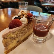 กัลปพฤกษ์ สีลม