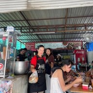 ข้าวซอย ลุงประกิจกาดก้อม