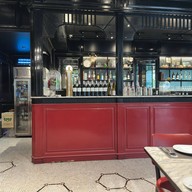Another Hound Café สยามพารากอน