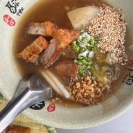 ขนมจีนไหหลำโกหลุ่น (KOLUN.H) เสาชิงช้า (Giant Swing)