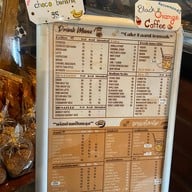 Cake Baan Piemsuk (เค้กบ้านเปี่ยมสุข) เชียงใหม่