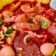 ก๋วยเตี๋ยวเย็นตาโฟแม่อุษาหนองกะเดา บ้านมะขามป้อม