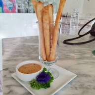 De Facto อาหารไทย กาแฟสด รังสิต คลอง3