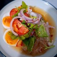 ลักษณ์อร่อย