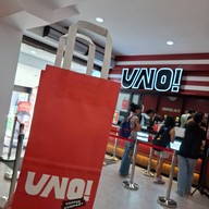 Uno Coffee Maneeya center