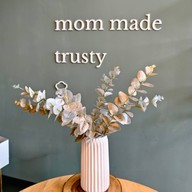 บรรยากาศ DEARS IRIN HQ