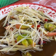 ลาบยโส ขมแป๋ตาย by ทรายมูล ฝั่งตรงข้ามโรงอาหารรามา