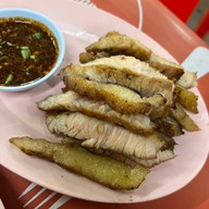 ลาบยโส ขมแป๋ตาย by ทรายมูล ฝั่งตรงข้ามโรงอาหารรามา