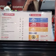 Uno Coffee Maneeya center