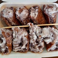 ร้านขนมบ้าบิ่นโครตมะพร้าวหลานสาวยายคำ ใน ปั้มน้ำมัน ปตท (ลาดกระบัง30) หน้ากลับนคร