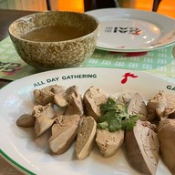 เมนูของร้าน GAIGAI ข้าวมันไก่ ทองหล่อ 13