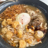 เฮียตู้ ยอปู ก๋วยจั๊บญวณ The glass market bangna