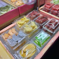 ผลไม้ลุงประยงค์ ถนนประดิพัทธ์ หน้าคอนโดเดอะไลน์