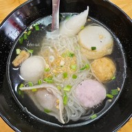 เมนูของร้าน ก๋วยเตี๋ยวลูกชิ้นเซียนปลา -