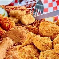 ยำลูกชิ้นเสียบไม้  ซอยหมอเสนอ ซอยหมอเสนอ