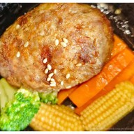 Meat Story ข้าวหน้าเนื้อ ข้าวหน้าแฮมเบิร์ก ข้าวหน้าด้ง ประชาอุทิศ 33