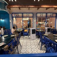 บรรยากาศ อันเกิม อันก๋า Central Westville