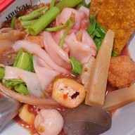 ก๋วยเตี๋ยวนายอ้วนเย็นตาโฟบะเต็งเสาชิงช้า เสาชิงช้า