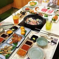 COMBU SUKI BUFFET คอมบุ สุกี้ บุฟเฟ่ต์