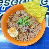 ลองก๋วยเตี๋ยว