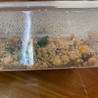 เมนูของร้าน ก็เพราะกะเพรา หนองแขม