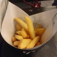 Falls in Love Coffee-Bar & Restaurant (ฟอลส์ อิน เลิฟ) @ เกษตร-นวมินทร์ (ตอม่อ 245) เกษตร-นวมินทร์