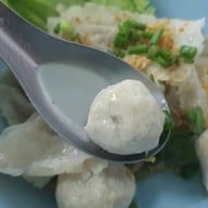 เกี๊ยวปลาเสวย กังทงเฮง