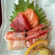 อาโออิ ดิเอ็มโพเรียม