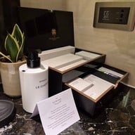 The Athenee Hotel a Luxury Collection Hotel