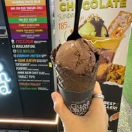 GUSS DAMN GOOD & COFFEE เซ็นทรัลเวิลด์ (Centralworld)