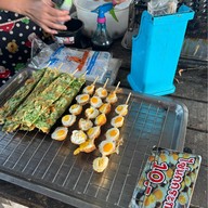ตลาดนัดไดโนเสาร์รวมสุข