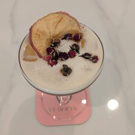 Ve Der Va Cafe & Bakery