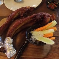 Falls in Love Coffee-Bar & Restaurant (ฟอลส์ อิน เลิฟ) @ เกษตร-นวมินทร์ (ตอม่อ 245) เกษตร-นวมินทร์