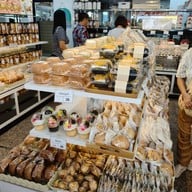 นนท์เบเกอรี่