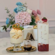 Ve Der Va Cafe & Bakery