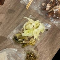 ข้าวนึ่ง-ไก่ทอดเที่ยงคืน กำแพงดิน