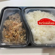 เมนูของร้าน จงรักผัดไทย (Jong Rak Padthai) จงรักผัดไทย (Jong Rak Padthai) ตลาดต้นไม้ชายคา เพชรเกษม 28