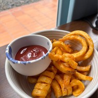 Birdhouse Cafe & Bar RQ49