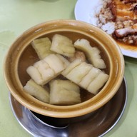 ข้าวหมูแดงสีมรกต เหม่งจ๋าย